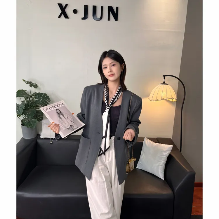 韩系爆款复古西装外套女2025年秋季新款小个子高级感通勤休闲上衣