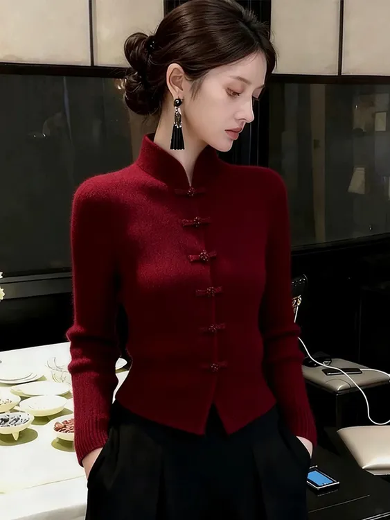 新中式国风红色立领针织衫2025秋冬季新款高级感复古盘扣轻熟上衣