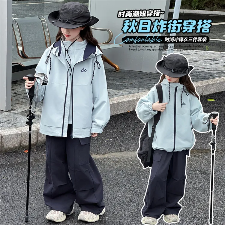 2025新款女童春秋外套二件套内胆加绒加厚可拆冲锋衣户外防风衣