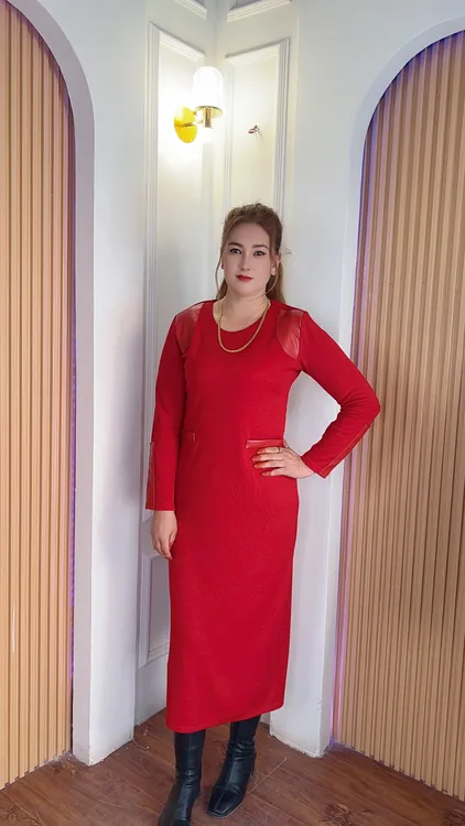 针织红色显瘦长袖印花中长款连衣裙常规吸汗灯笼袖