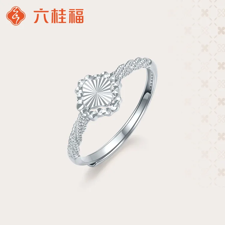 【六桂福珠宝】超闪车花工艺铂金小花朵戒指女款pt950滚珠指环