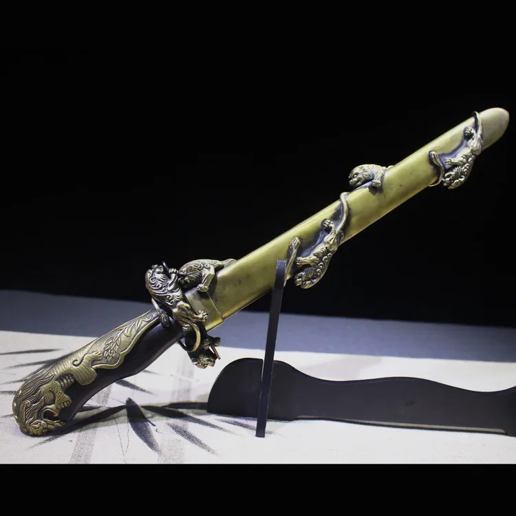 S龙泉华影刀剑七狮短剑纯铜纯手工雕刻小剑神兽剑直销未开刃