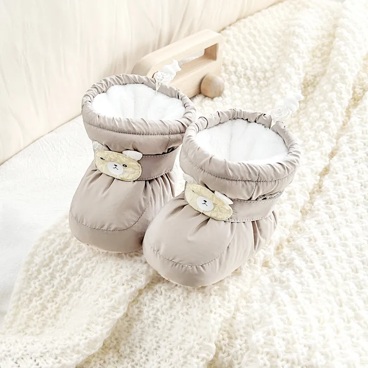 婴儿棉鞋冬季加绒加厚保暖高邦棉靴0-12个月包包鞋子呼叫套不掉鞋