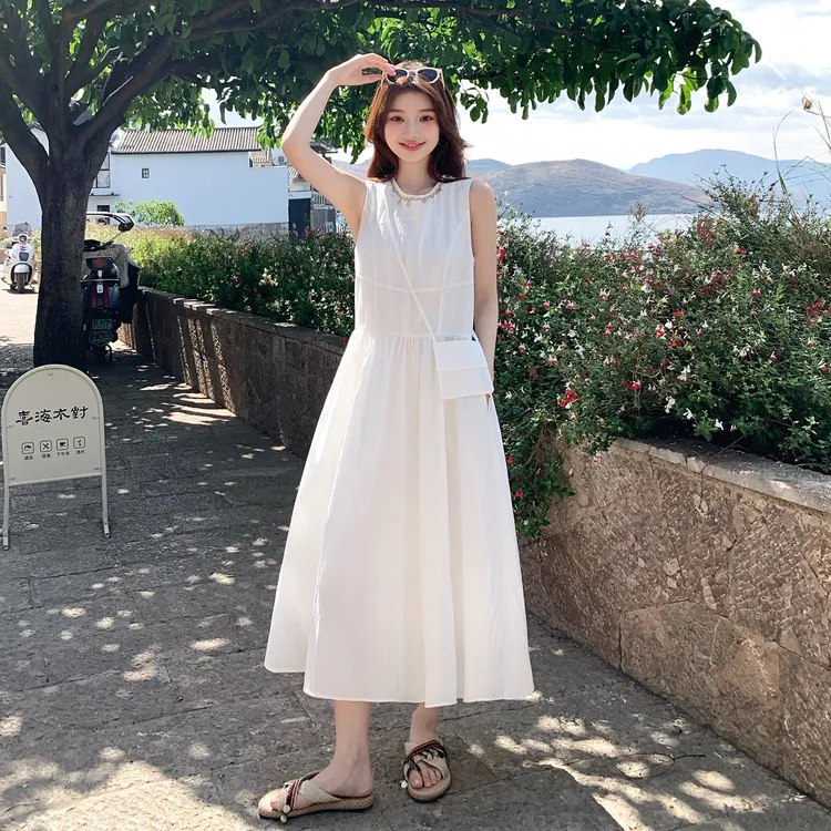 白色超好看无袖连衣裙女2025夏季新款森系绝美法式海边度假风长裙