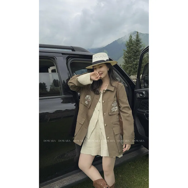现货大婉酱微胖定制复古绣花别致外套早秋时髦宽松休闲上衣8942D 
