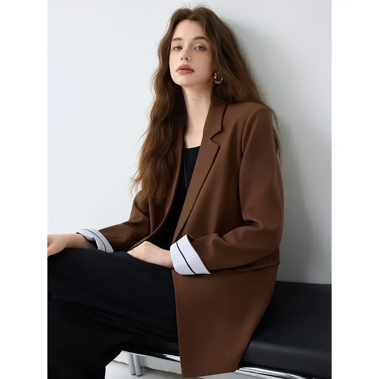 咖啡色西装外套女2025新款春秋轻奢气质名媛高级感女神范西服上衣