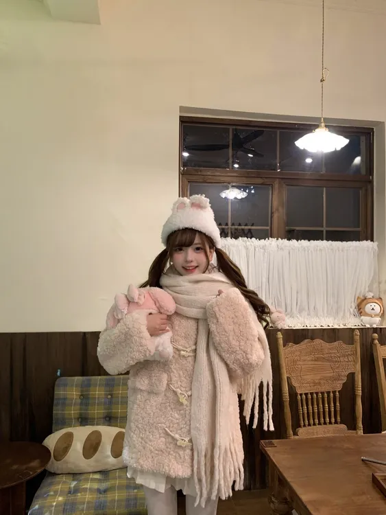 「小鸟原创」“一颗蜜桃”定染浅粉色可爱软糯毛毛外套～超厚实