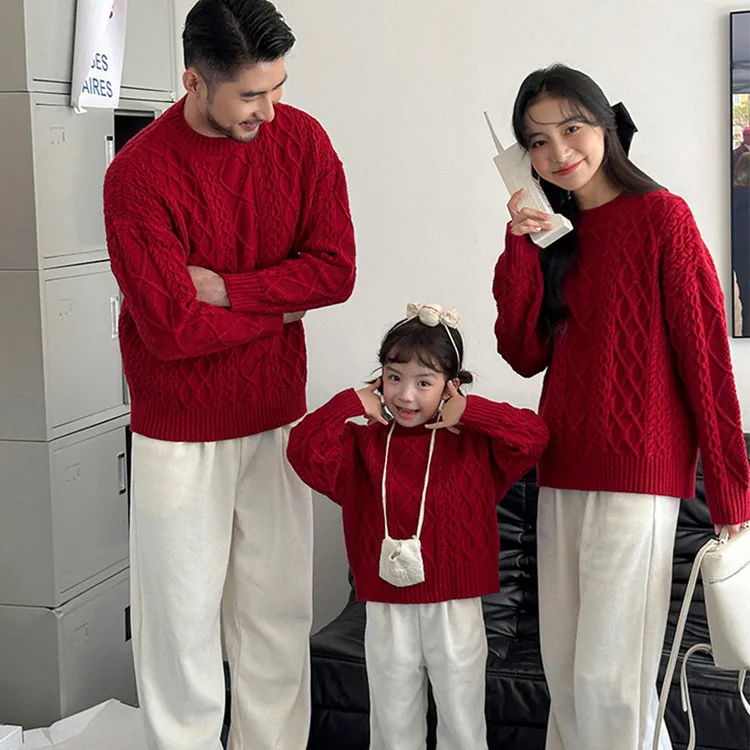亲子装一家三口毛衣秋冬款过年加厚红色套头麻花针织衫母子母女装