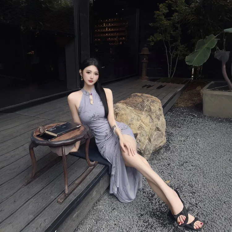 NALYSA新中式改良旗袍夏气质显瘦显白开衩长裙女年轻款挂脖连衣裙