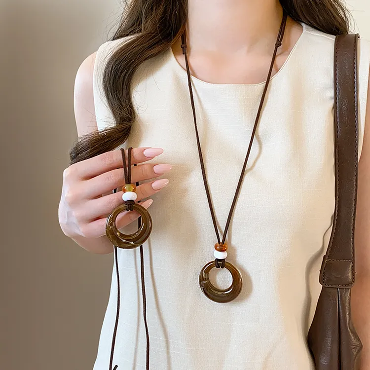 复古美拉德长款圆环吊坠项链女高级感轻奢小众毛衣链脖子配饰7623