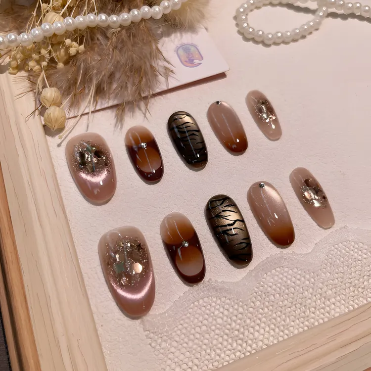 A2224『虎纹棕闪』秋冬显白猫眼大亮片碎闪手绘虎斑纹纯手工穿戴甲