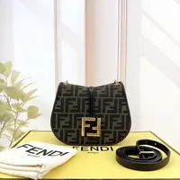 95新/包包/芬迪/250122SW0004