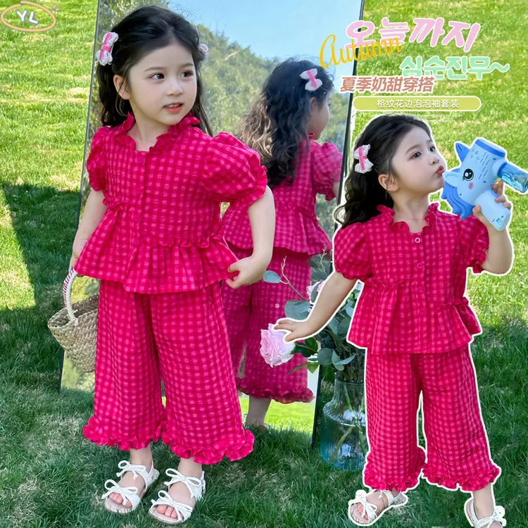 韩版女童夏季薄款棉质红格短袖裤子两件套装中小童可爱泡泡袖