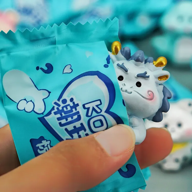 可爱十二生肖车载饰品摆件盲袋夜光桌面玩偶仿真过家家玩具礼物