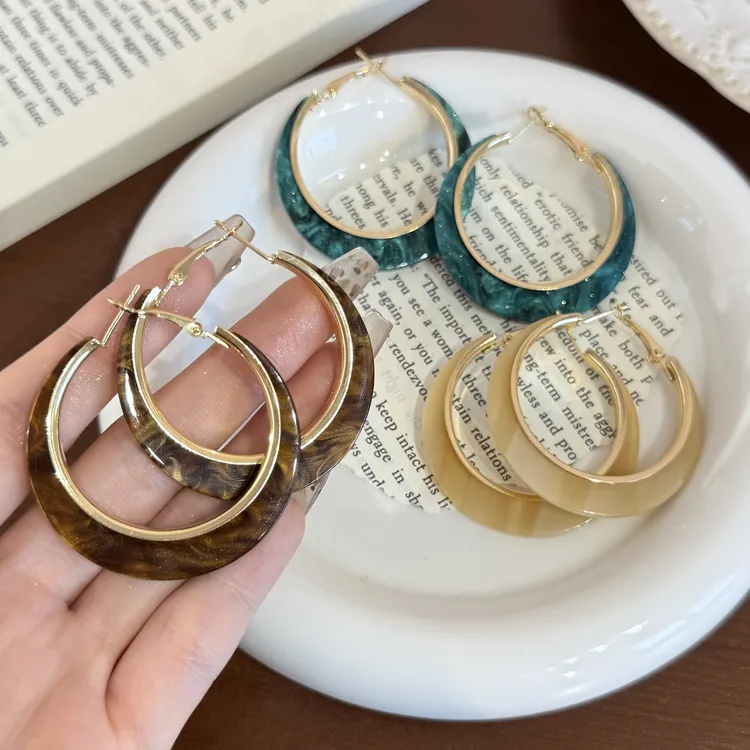 锌合金亚克力耳饰 美拉德复古大圈耳环女港风2025新款耳饰