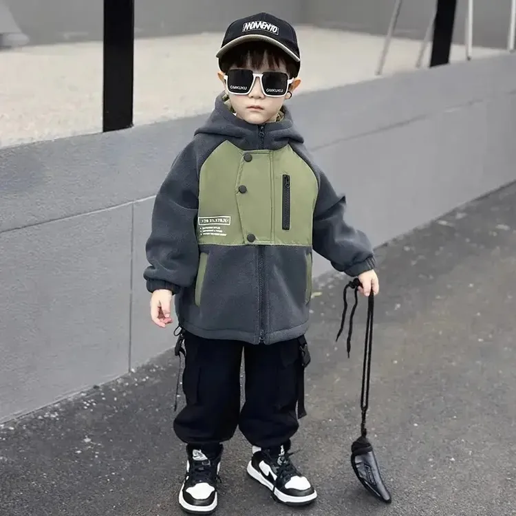 男童男孩外套秋冬款中大童摇粒绒冲锋衣连帽外套上衣外套休闲春装