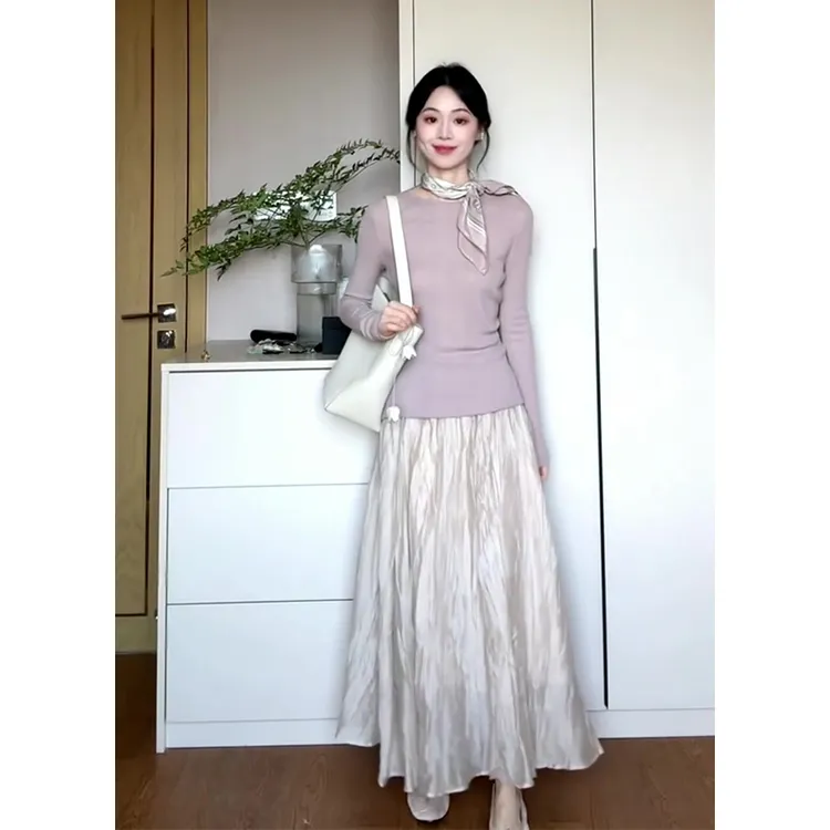 2025早秋新款女法式气质圆领薄款修身针织上衣百搭高腰显瘦半身裙