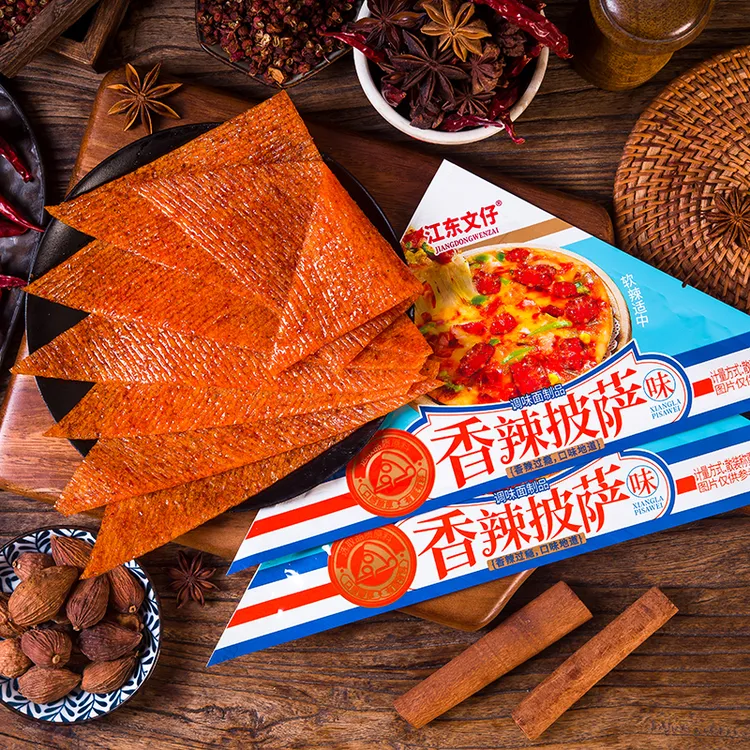 江东文仔香辣披萨味辣片儿时辣条香辣型辣块麻辣零食小吃肉松零食