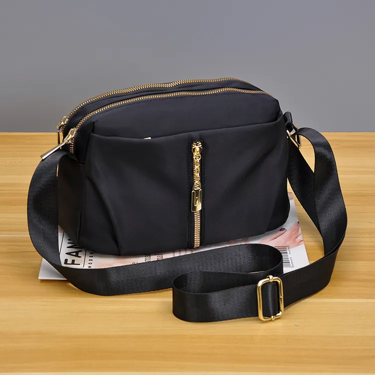 单根斜挎包防水轻便纯色休闲包拉链款潮流多层妈妈包长款防刮韩版