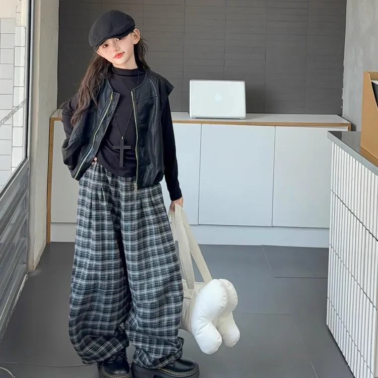 女童漂亮独特马甲套装秋季2025新款大童韩系穿搭格子阔腿裤三件套