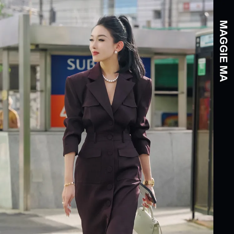 MAGGIE MA马婧设计师款红棕色典雅贵气收腰显瘦连衣裙405D