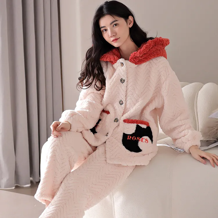 冬季双面锁温珊瑚绒开衫加绒厚款保暖大码可外穿家居服带帽子套装