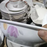 摆件陶瓷盘子碗啥都有