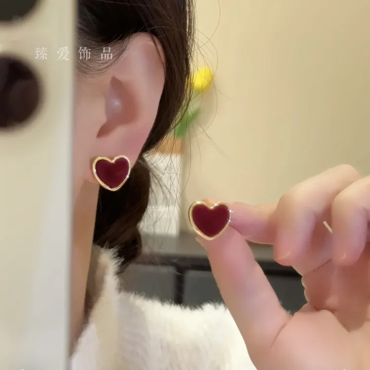 铜合金耳饰 日韩可爱复古风轻奢红色耳钉设计感耳饰过年红色耳饰