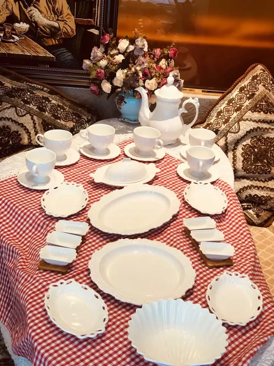 新疆包邮家用陶瓷早餐杯碟餐具套装磨砂易清洗色釉复古风浮雕