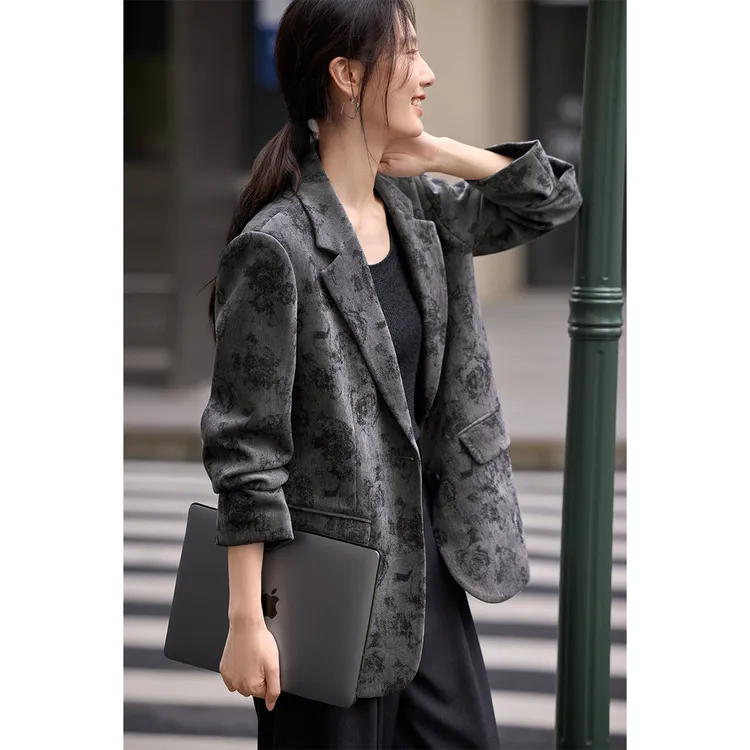 优雅气质丝绒感印花西装外套女2025年春季高级感西服上衣