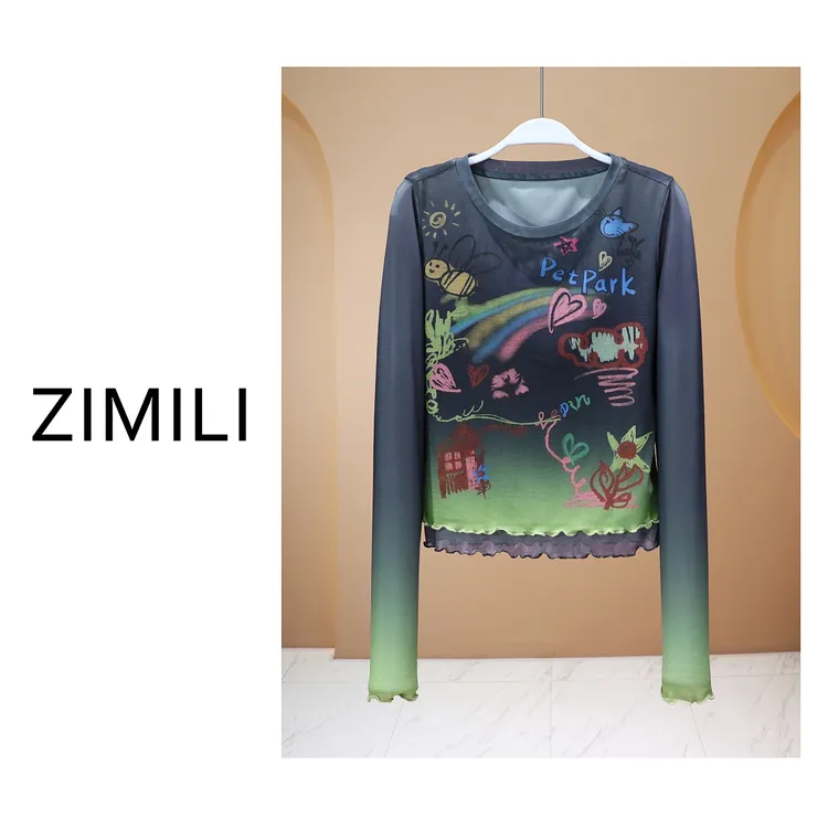 【LIANG哥女装】2025轻薄冰凉烟灰色渐变童趣印花修身冰丝上衣6603