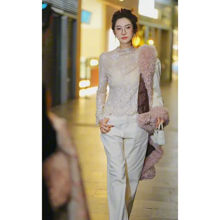 yiyiya.Guo艺艺吖【高定蕾丝】早春新款蕾丝刺绣长袖上衣120087SS52