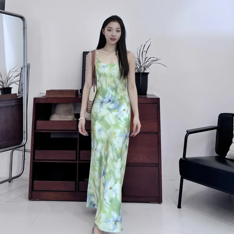 euri夏雨和风丨100桑蚕丝45°斜裁丨28姆米重缎吊带连衣裙-MY6132