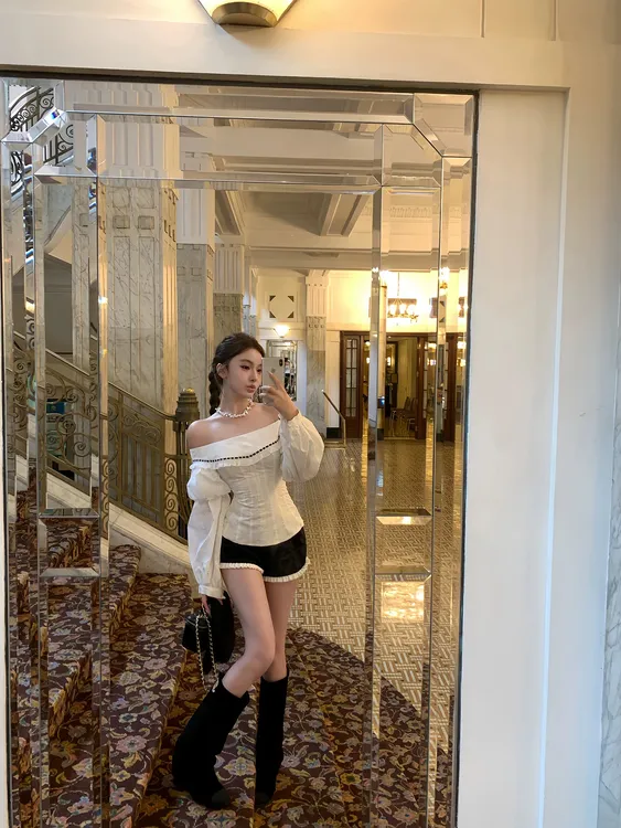 OYFF凡凡来咯【淡雅白茶】南法一字肩收腰长袖衬衫女镂空绣花上衣