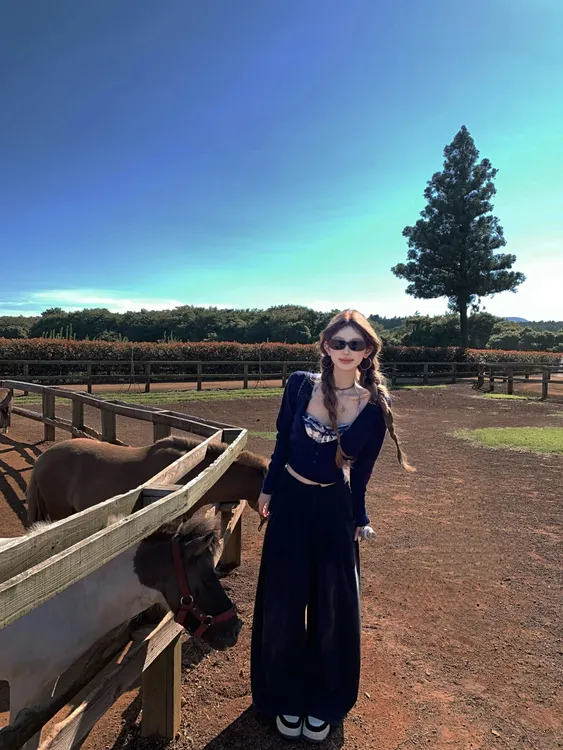 桐款洛可甜妮 针织开衫毛衣外套女重工蕾丝吊带背心带胸垫休闲裤