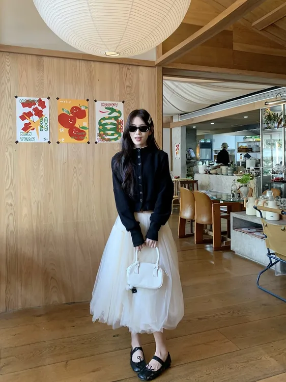 韩系长袖短款针织外套温柔风网纱半身裙2025春季新款时尚两件套女