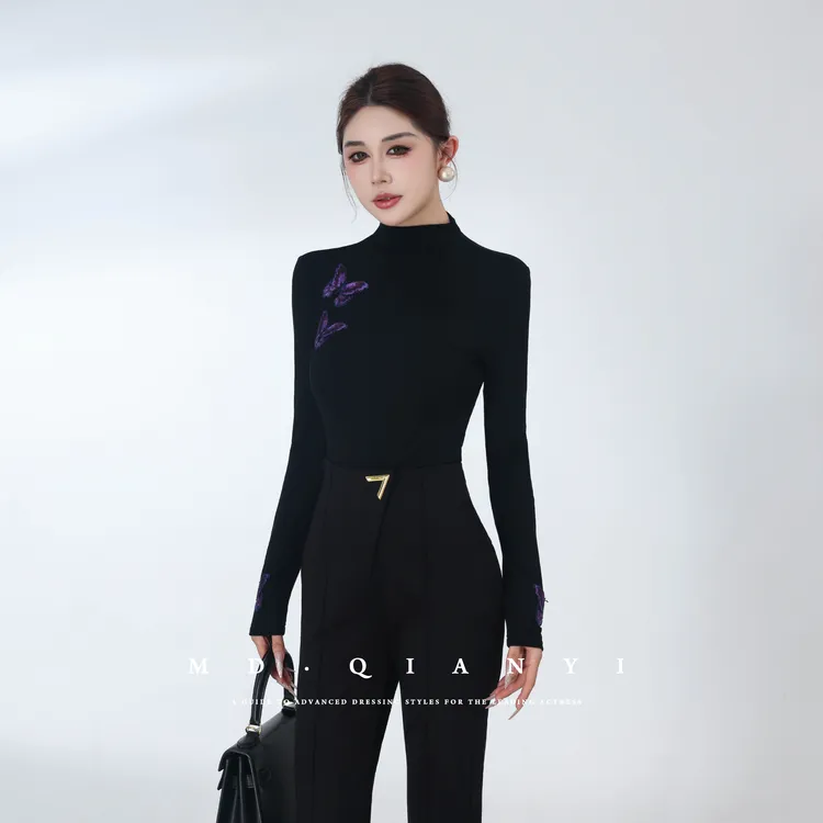MD定制·杨千亿【不争之美】2025秋冬新款高领T恤时尚长袖圆领女士