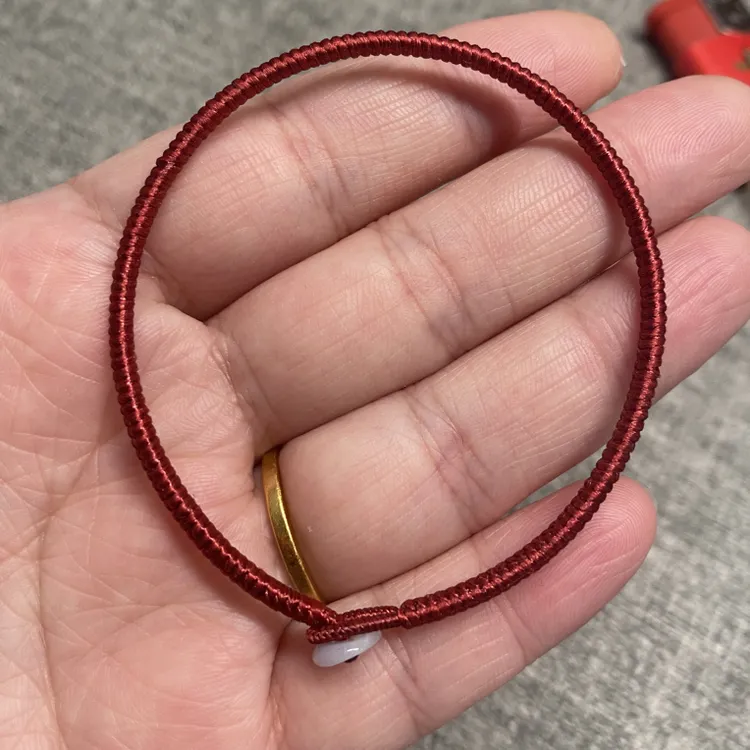 手链 清理高光泰蜡牡丹红0.6的线材，默认扣子就是图片上