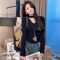 【艾美派】长袖2025V领紧身设计感T恤镂空修身型女气质针织2970