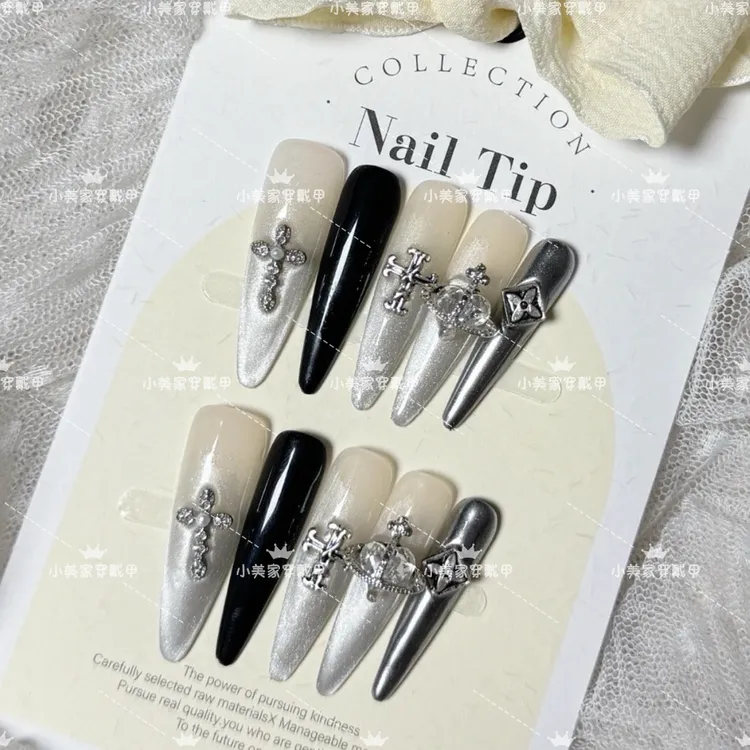 暗黑风十字架手工穿戴美甲2025新款高级感甜酷爆闪克罗心指甲贴片