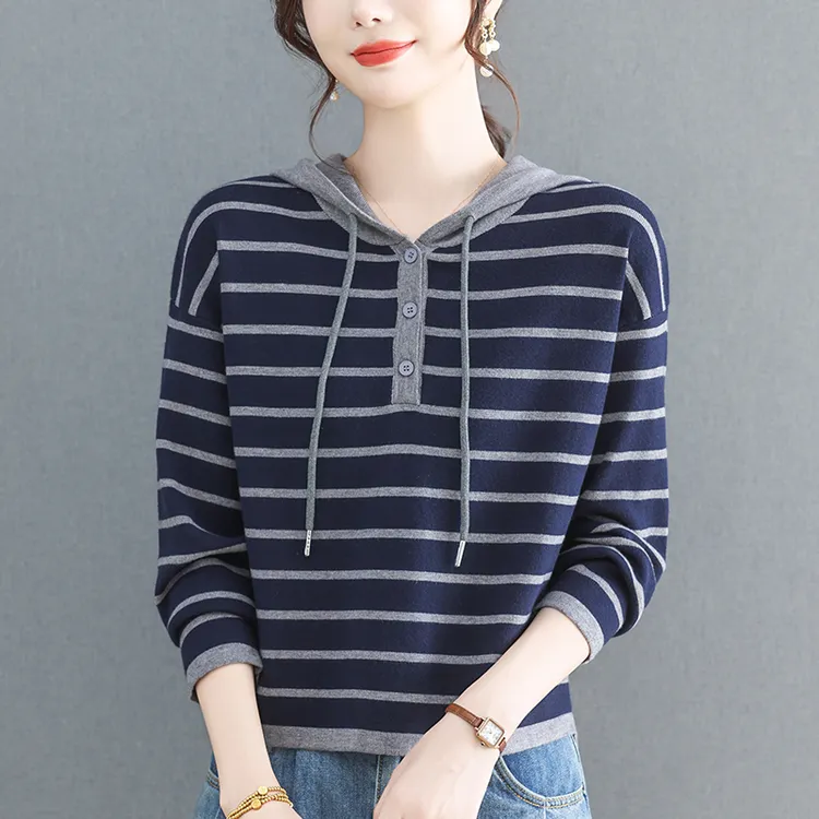 秋装大码连帽针织衫女士宽松显瘦上衣百搭春秋薄款洋气条纹打底衫