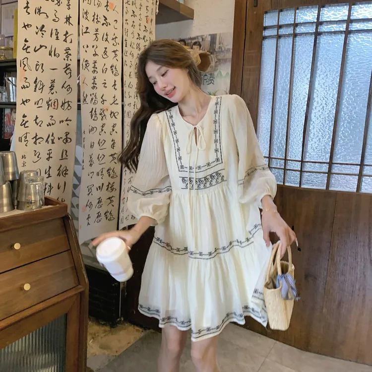 民族风连衣裙女夏 2025新款减龄度假仙女裙小个子a字裙娃娃裙显高