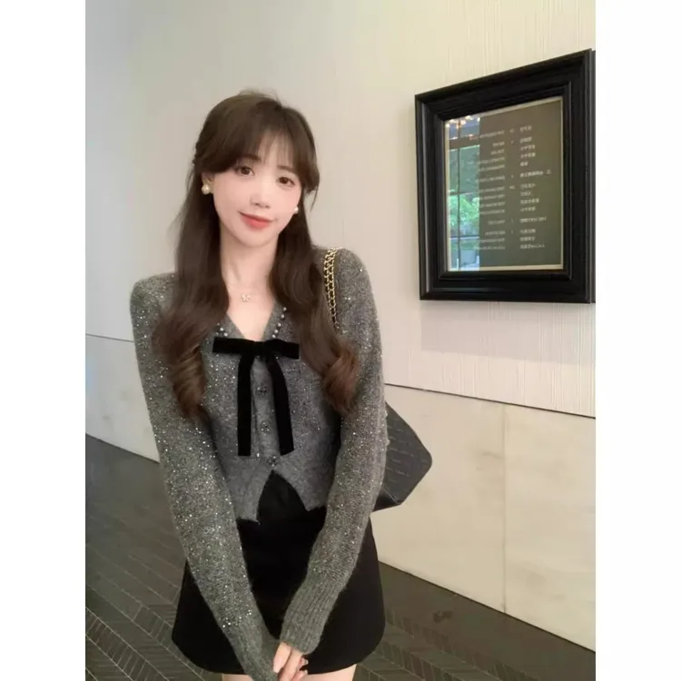 法式小香风超好看灰色蝴蝶结毛衣女2025年春秋季新款加厚针织上衣
