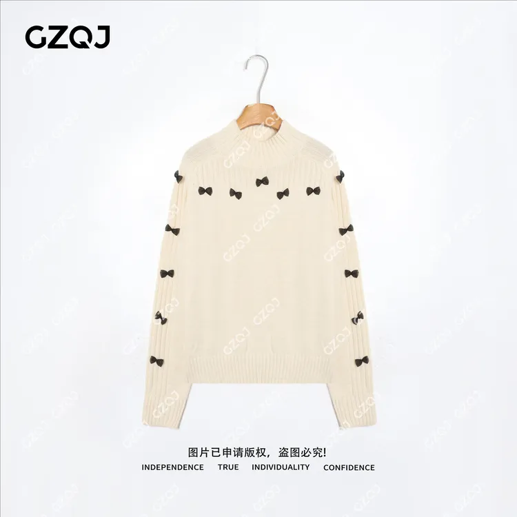 老琴私服【甜椒小领结】洋气减龄时尚高级圆领毛针织衫女冬款 0414