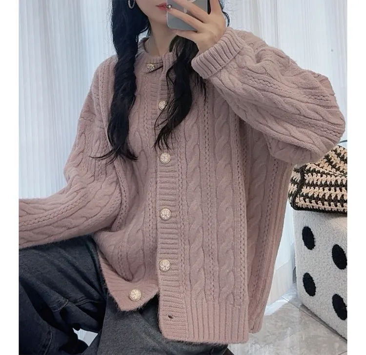 《大橙子》复古氛围感～加厚慵懒风软糯麻花针织开衫女宽松毛衣外套