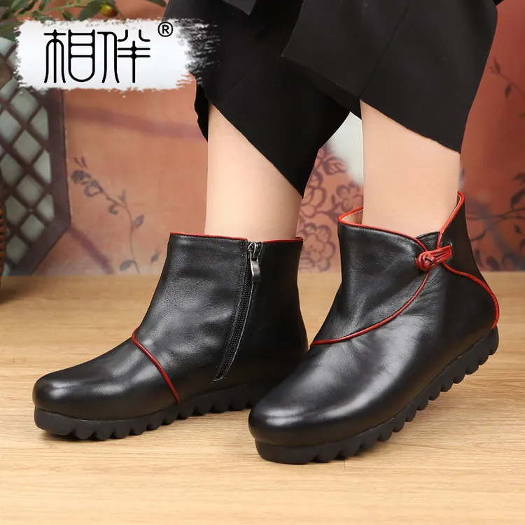 相伴真皮女士牛皮短靴复古中年妈妈鞋百搭秋冬平底国风靴子53340