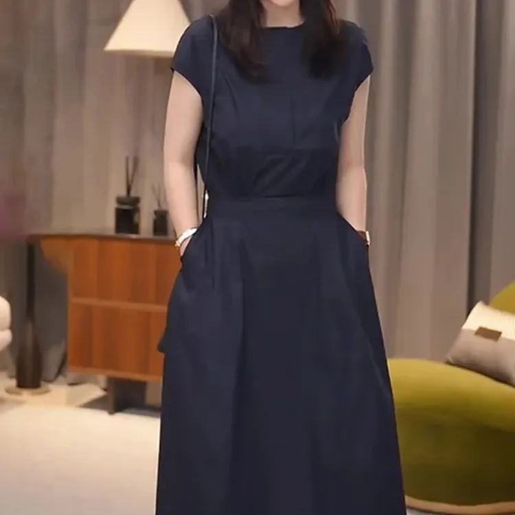 高级感气质赫本风连衣裙2025夏季新款裙子收腰显瘦衬衫裙法式长裙