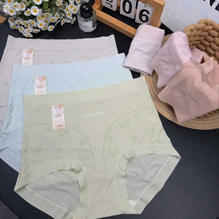【5条装～纯色提花加大码高腰】女内裤桑蚕丝抗菌底档三角裤衩A10