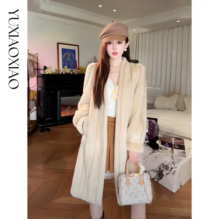 余潇潇【戴安娜传奇】全抽刀天鹅绒水貂桑蚕丝里布V领长款水貂外套