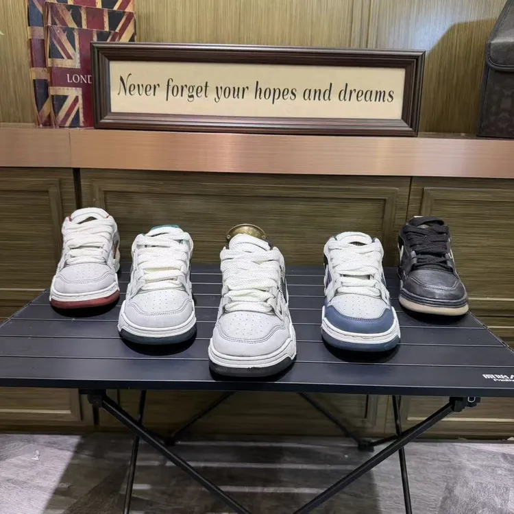 2025秋季冬新款大码运动百搭男士擦色透气时尚休闲鞋时尚潮流男鞋